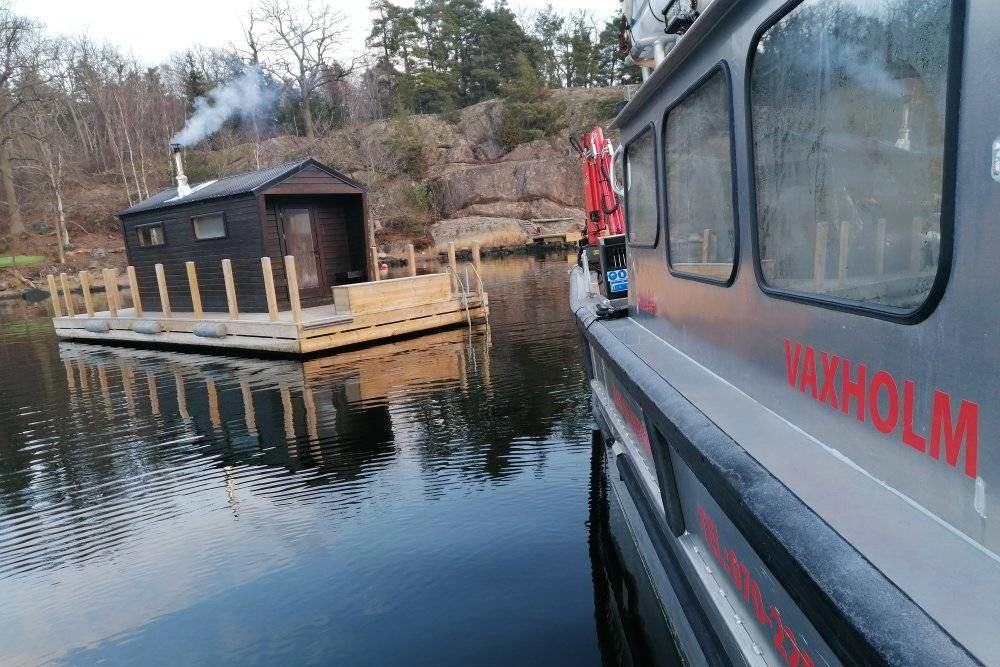 Transport till Vaxholms bastubåt med båttaxi
